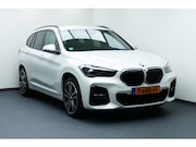 BMW X1 - sDrive18i High Executive. Camera, Leer, StoelVerw, Full Led,