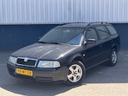 Skoda Octavia - 1.8 T Elegance | AUTOMAAT | 150 PK | Leuke auto voor een kle
