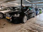 Volkswagen Golf - 3.2 R32