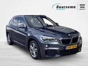 BMW X1 - sDrive18i High Exec * Zwart Sportlederen interieur * M-Sport