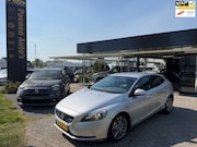 Volvo V40 Cross Country - 2.0 D2 Kinetic Business|CC|NL-Auto