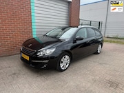 Peugeot 308 - SW 1.2 PureTech Blue Lease Executive NAV. Bj:2016 NAP