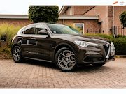 Alfa Romeo Stelvio - 2.0 T AWD Super 280 PK Aut. ACC Schuifdak Harman Kardon Stoe