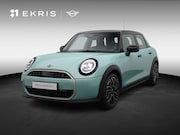 MINI Cooper S - 5-Deurs Favoured + Pakket S + Parking Assistant + Driving As