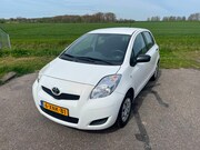 Toyota Yaris - 1.0 VVTi Acces
