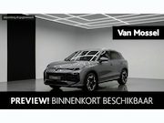 Volkswagen T-Roc - 1.5 eTsi R-Line First Edition 150 PK| Trekhaak | Navigatie |