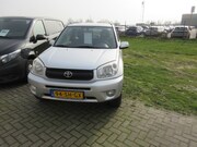 Toyota RAV4 - 1.8-16V VVT-i Luna