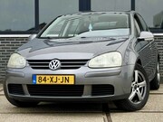 Volkswagen Golf - 1.6 FSI Optive 3