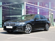 BMW 5-serie - 530e xDrive Automaat / Schuif-kanteldak / Comfortstoelen / P
