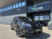 Suzuki Vitara - 1.5 Hybrid Style Panodak Trekhaak 1/2 Leer Navi Camera
