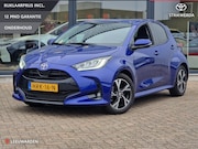 Toyota Yaris - 1.5 Hybrid 115 Dynamic Parkeersensoren Stoel en stuurverwarm