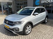 Volkswagen T-Cross - 1.0 TSI 110 pk Style | Trekhaak | Parkeersensoren | Navigati