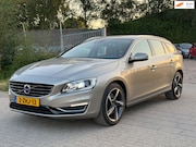 Volvo V60 - 2.4 D6 AWD Plug-In Hybrid Summum Aut Airco Cruise