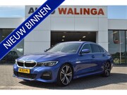 BMW 3-serie - 320i M Sport Pakket | Achteruitrijcamera | Carplay | Leer Al