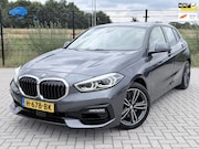BMW 1-serie - 118i Executive Edition | Carplay | PDC | Navi | Sportstuur