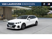 BMW 5-serie - 530e M Sport Automaat / Panoramadak / Trekhaak / Bowers & Wi