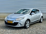Renault Mégane - 1.6 Dynamique [ Dealer oh, Cruise, Ecc |