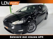 Ford Focus - 1.5 Benzine ST-LINE / 117573 km / Trekhaak / CarPlay / PDC /