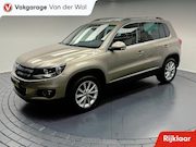 Volkswagen Tiguan - 1.4 TSi Sport&Style Trekhaak-Cr.contr-Clima-Panoramadak-Park