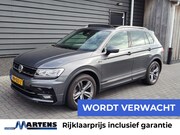 Volkswagen Tiguan - 1.4 TSI Comfortline Business R Trekhaak Panoramadak Camera S