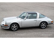 Porsche 911 - 2.4S Targa Recaro seats
