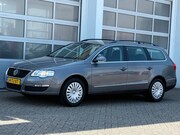 Volkswagen Passat - 1.6 FSI Comfortline 6-Bak Clima Cruise Pdc Trekhaak NL-auto