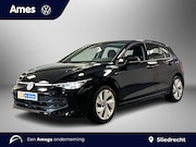 Volkswagen Golf - 1.5 eTSI 115pk DSG Life Edition | Stoel- en stuurverwarming