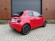 Fiat 500E CABRIO - La Prima 42 kWh *Carplay *Luxe uitv *Leder
