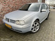 Volkswagen Golf - 2.3 V5 Highline