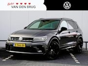 Volkswagen Tiguan - 1.5 TSI ACT R-Line 150PK DSG | Black Style | Trekhaak | Pano