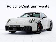 Porsche 911 - Carrera 4 GTS