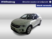 Volkswagen T-Roc - 1.5 TSI 150pk DSG Style / Virtual Cockpit Pro / Navigatie /