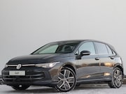 Volkswagen Golf - Style Edition 1.5 eHybrid 204 PK | Panorama dak | Wegklapbar