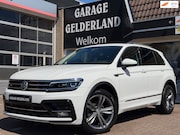 Volkswagen Tiguan - 1.5 TSI R-Line | Virtual-Cockpit | Trekhaak | Acc | Bi-Xenon