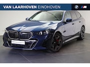 BMW 5-serie - 550e xDrive M Sport Automaat / Trekhaak / Panoramadak / Comf