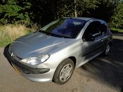 Peugeot 206 - 1.4 XR Inruilkoopje