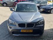 BMW X1 - SDrive18i Executive Navi Bluetooth Parkeersensoren en Grote