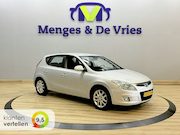 Hyundai i30 - 1.6i Style Airco | Trekhaak | PDC | Elektrische ramen | Isof