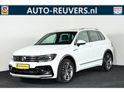 Volkswagen Tiguan - 2.0 TSI 4Motion R-Line Panorama / Opendak / ACC / Navigatie 