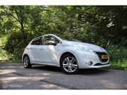 Peugeot 208 - 1.2 PureTech Roland Garros | Pano | AUTOMAAT!! |