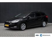 Ford Focus - Wagon 1.0 Titanium | 100% dealer o.h. | Trekhaak | Privacy-g