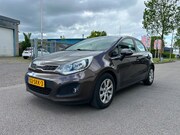 Kia Rio - 1.2 CVVT Super Pack Verbruikt olie