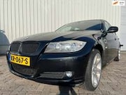 BMW 3-serie - Touring 320i Business Line M Sport - Start