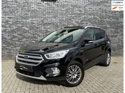 Ford Kuga - 1.5 Titanium 182pk|Pano|Camera|2100kg trekgewicht|360pdc||Le