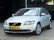 Volvo S40 - 1.8 Edition II LEDER/CRUISE/AIRCO/NAVI/ISOFIX | NE