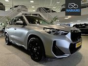 BMW X1 - xDrive30e M sport, Individual Frozen Grey, Pano, HUD, H&K, 3