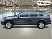 Volvo XC70 - 2.5 T Momentum dealer onderhouden, leder interieurs, carkit.
