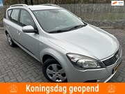 Kia Ceed - 1.4 CVVT X-tra / Navi / Airco / NAP / Carplay