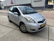 Toyota Yaris - 1.3 VVTi Aspiration AUTOMAAT CLIMA Volledig onderhouden