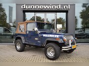 Jeep Wrangler - LAREDO *SOFT TOP